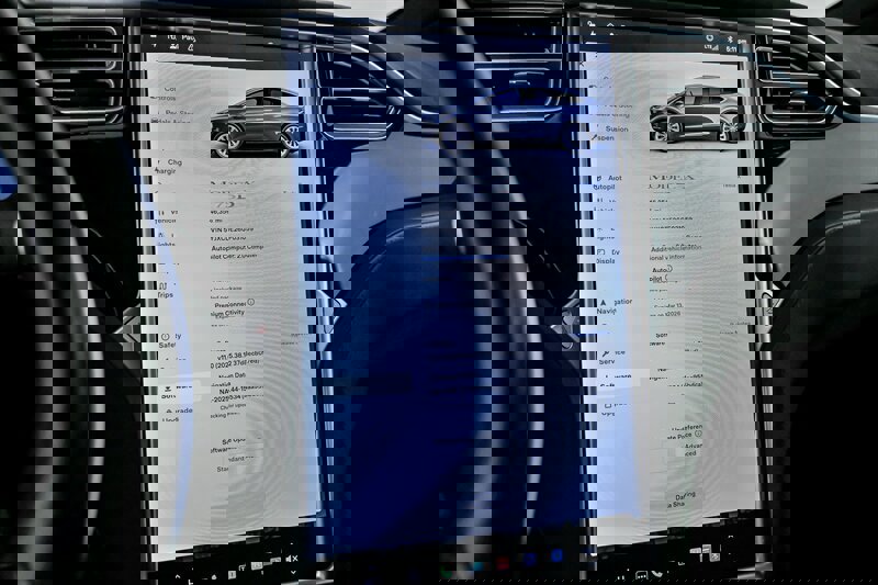 Used 2016 Tesla Model X 75D image 29