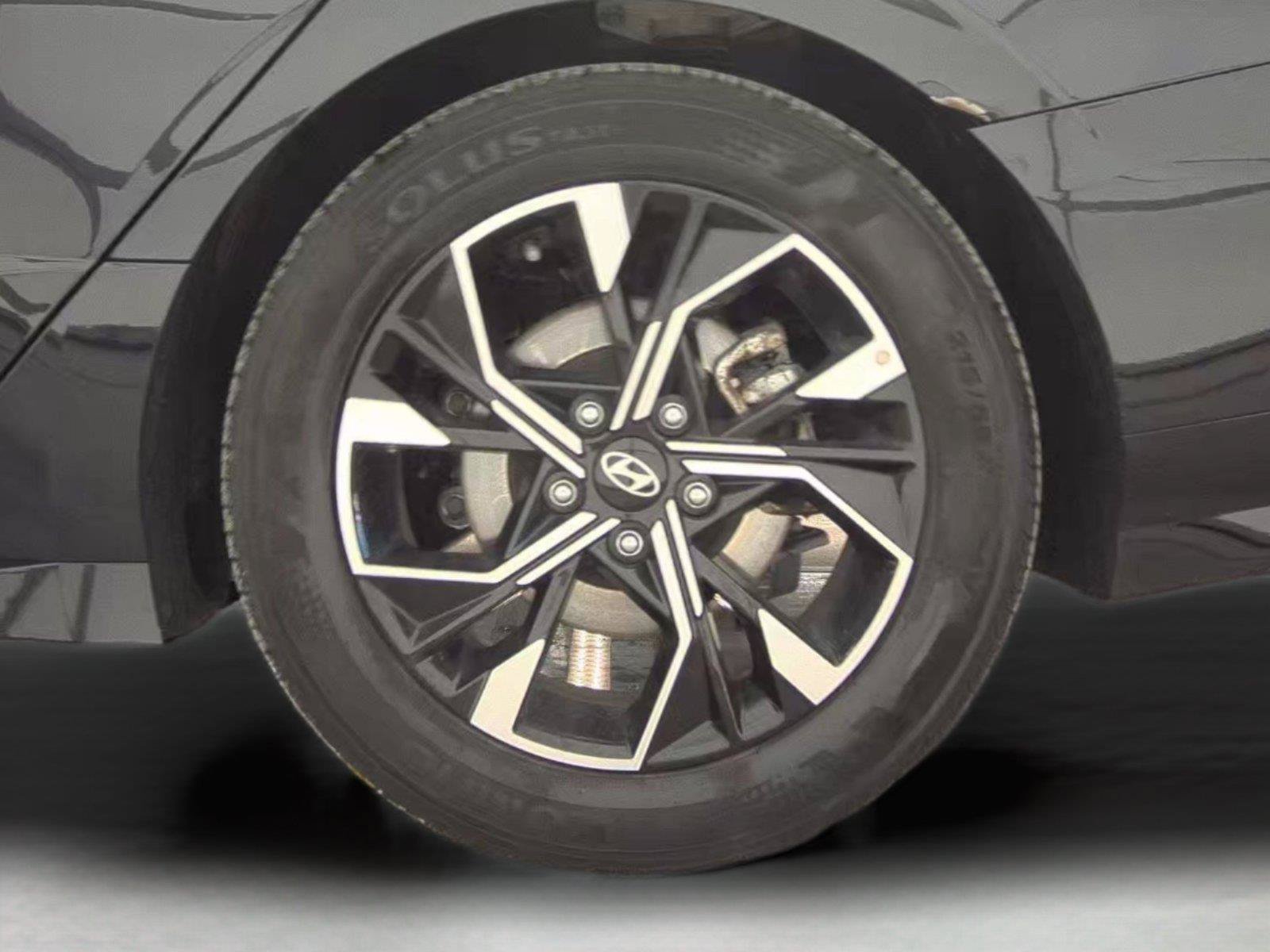 Used 2025 Hyundai Sonata SEL FWD image 23