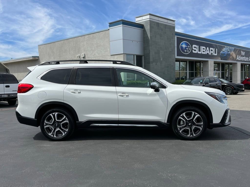 Used 2023 Subaru Ascent Limited w/ Technology Package image 7