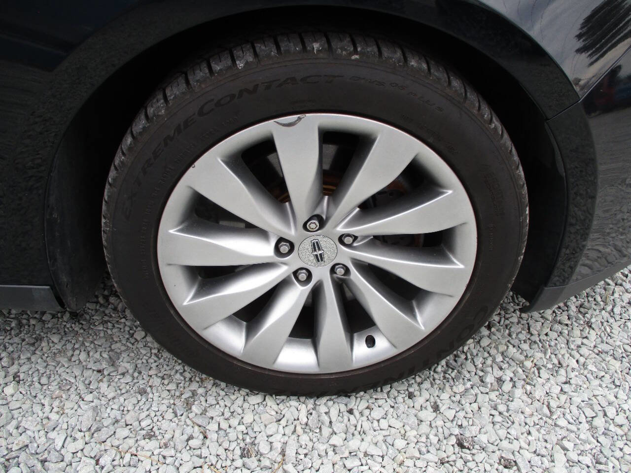 Used 2016 Lincoln MKS AWD w/ Equipment Group 101A image 33