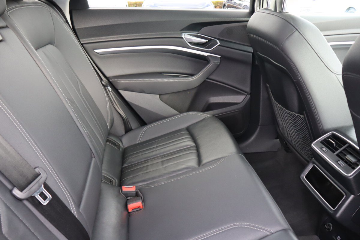 Used 2021 Audi e-tron Premium image 13