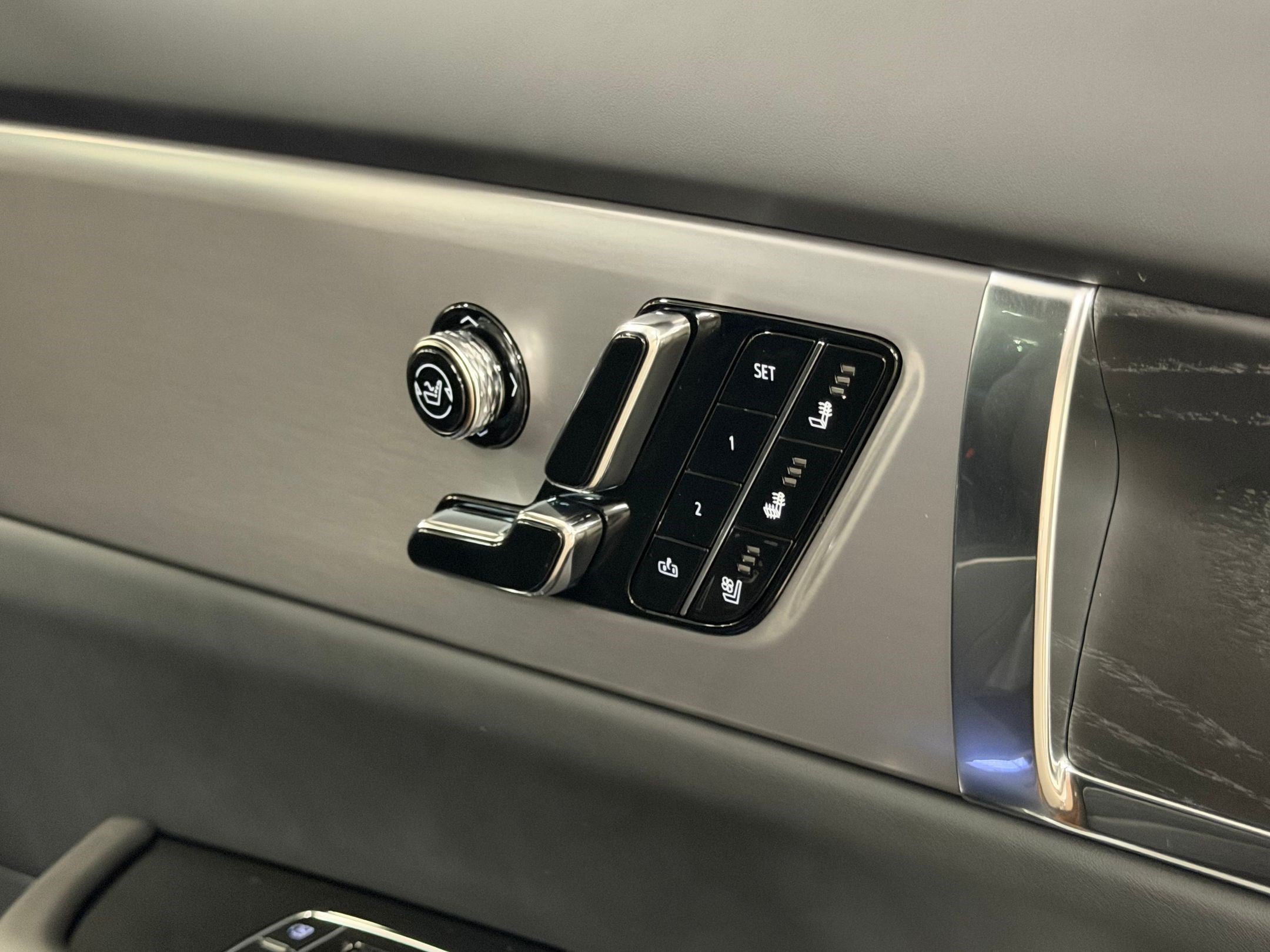 New 2027 Cadillac Vistiq Luxury AWD/4WD image 54