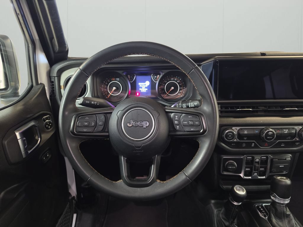 Used 2024 Jeep Wrangler Unlimited Sport AWD/4WD image 18