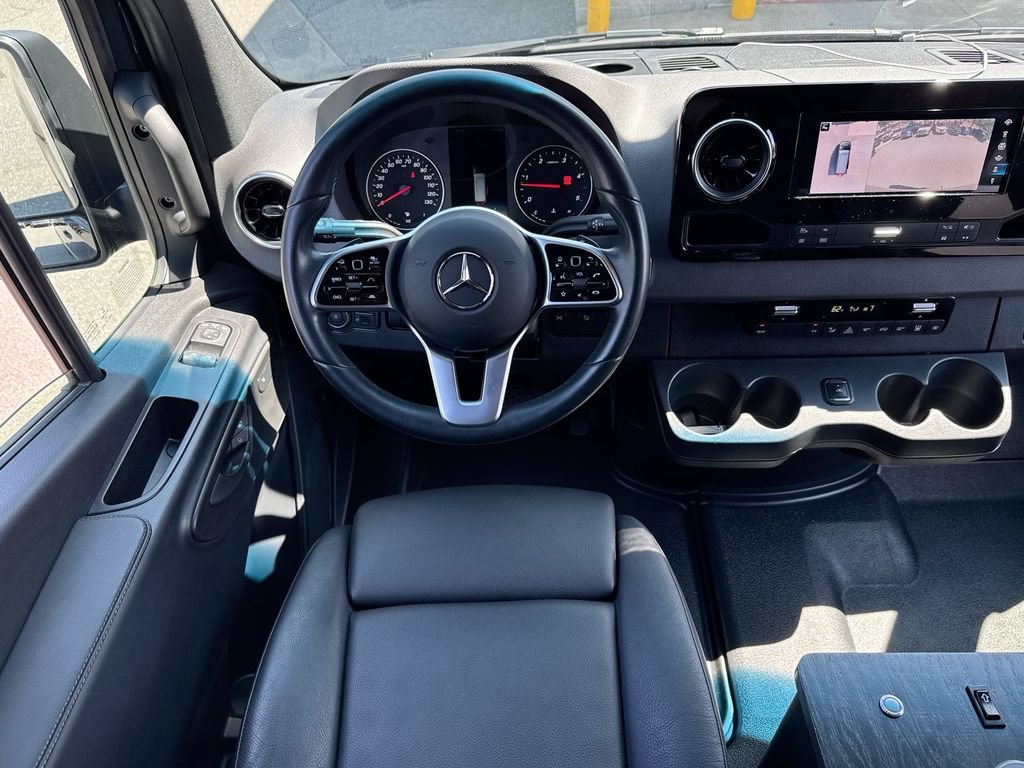 Used 2022 Mercedes-Benz Sprinter 2500 image 22
