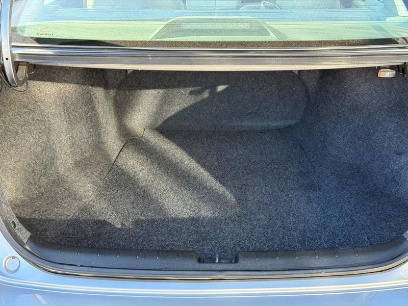 Used 2017 Honda Accord LX image 9