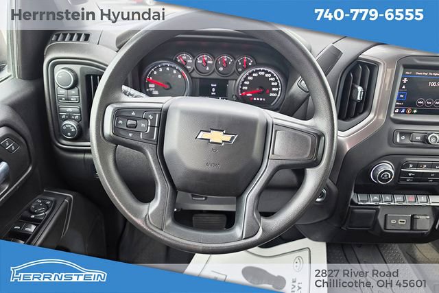 Used 2022 Chevrolet Silverado 1500 Custom AWD/4WD image 7