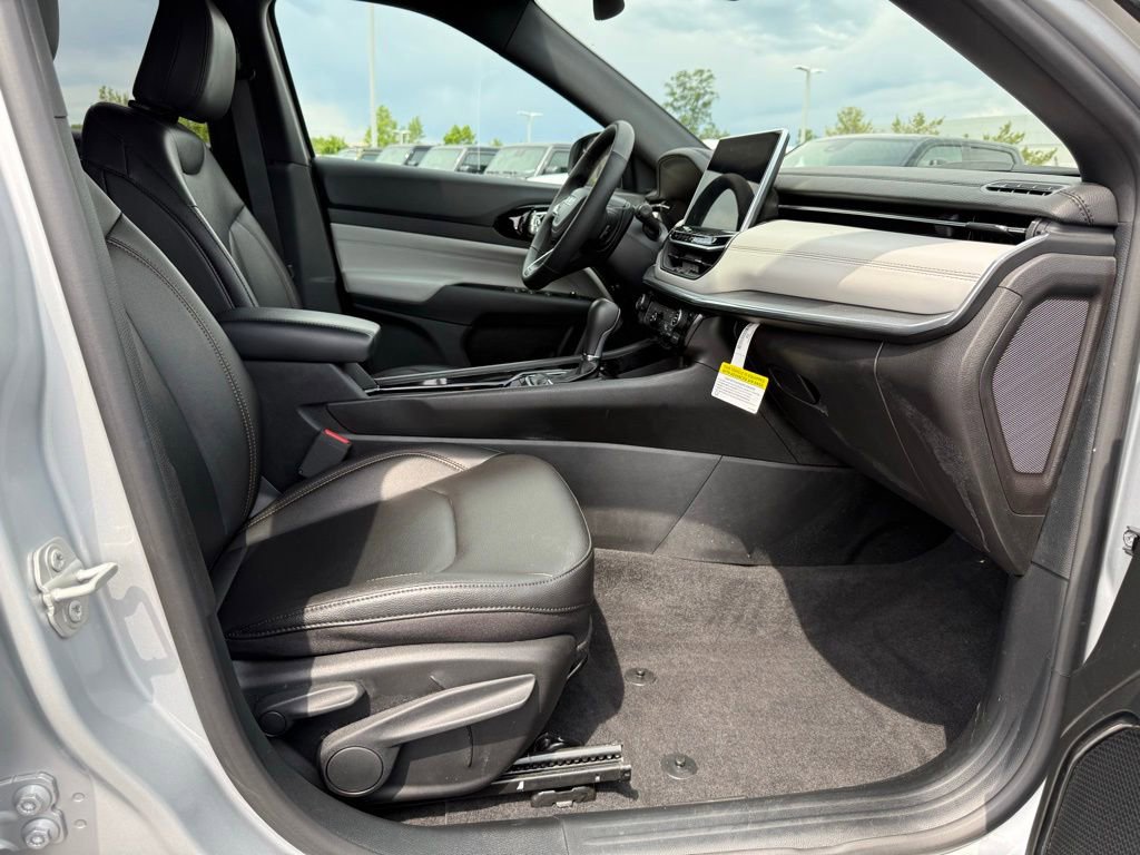 Used 2024 Jeep Compass Limited AWD/4WD image 30
