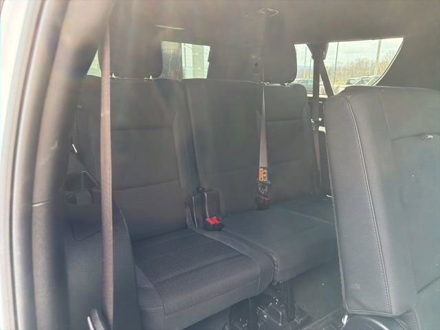Used 2025 Chevrolet Suburban LS image 14