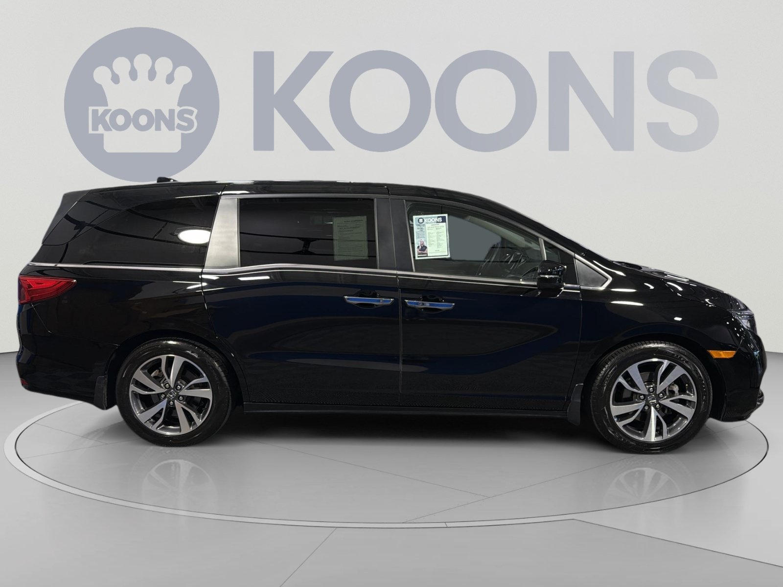 Used 2023 Honda Odyssey Touring image 8