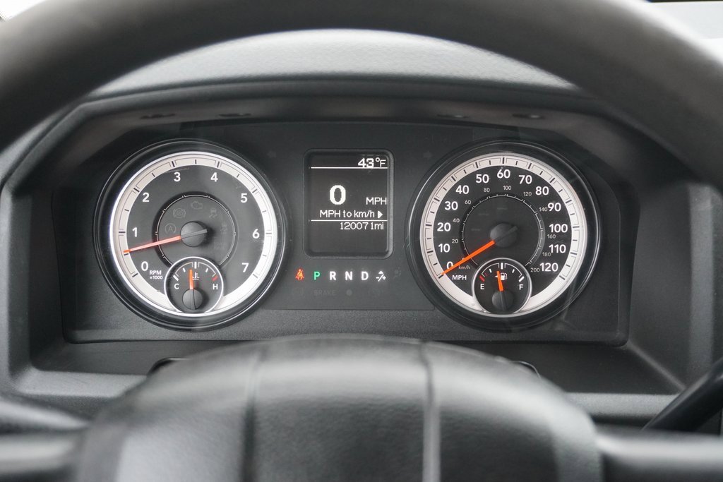 Used 2015 RAM 1500 ST w/ SXT Appearance Group image 13