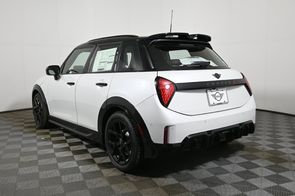 Used 2026 MINI Cooper S FWD image 5