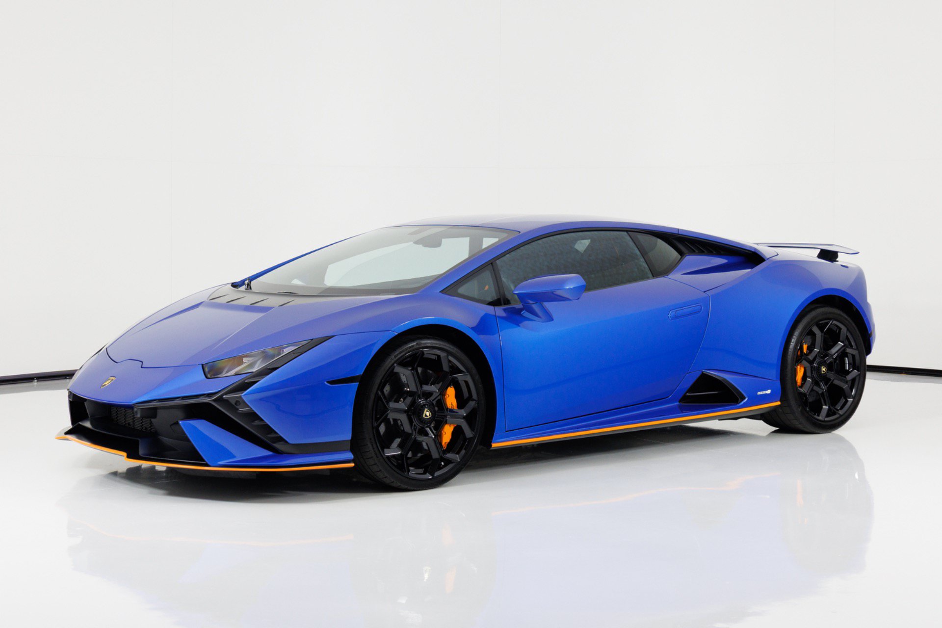 Used 2023 Lamborghini Huracan Tecnica RWD image 7