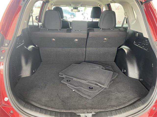 Certified 2018 Toyota RAV4 LE w/ Carpet Mat Package AWD/4WD image 12
