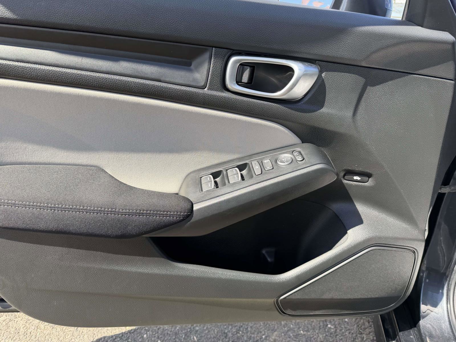 Used 2023 Honda Civic LX image 16
