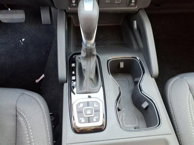 New 2026 Nissan Frontier SV image 14