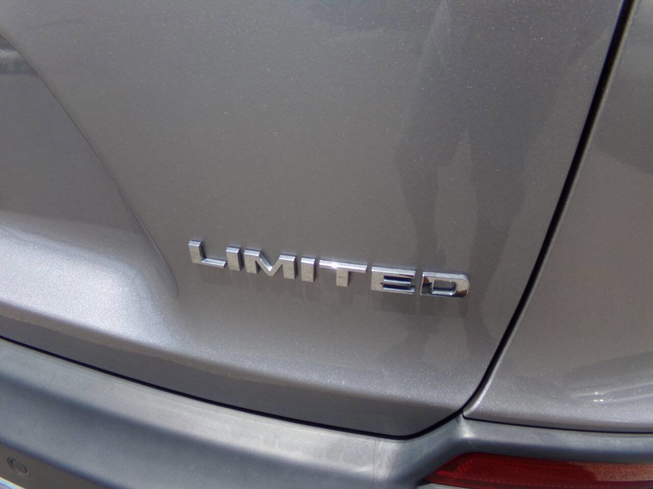 Used 2019 Jeep Cherokee Limited image 20