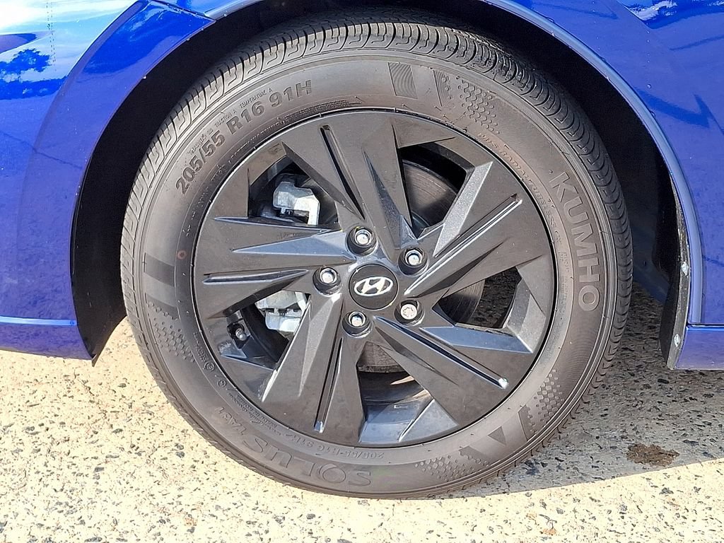 Used 2023 Hyundai Elantra SEL FWD image 8