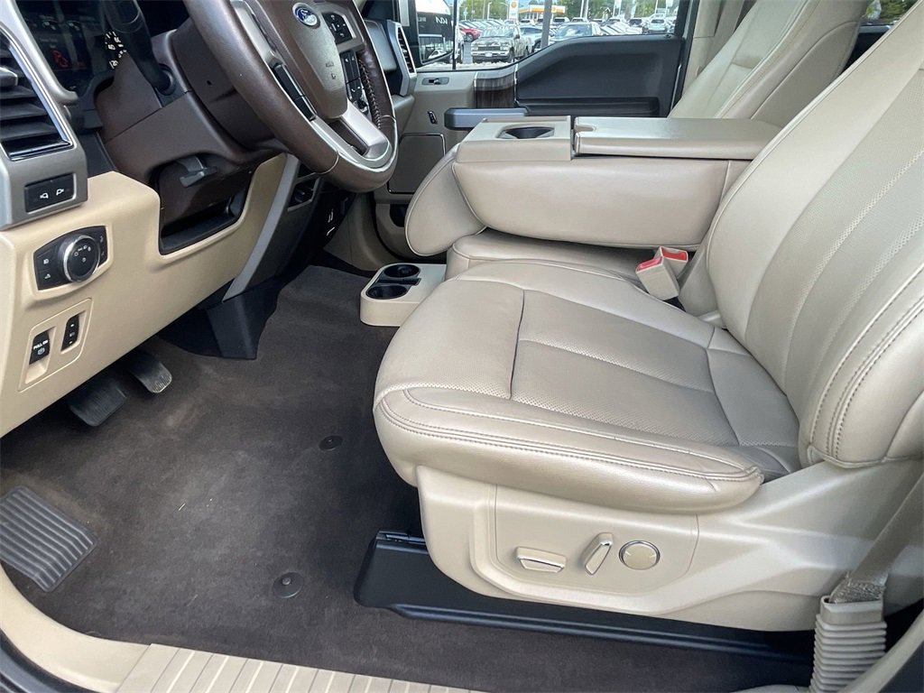 Used 2018 Ford F150 Lariat w/ Equipment Group 501A Mid image 9