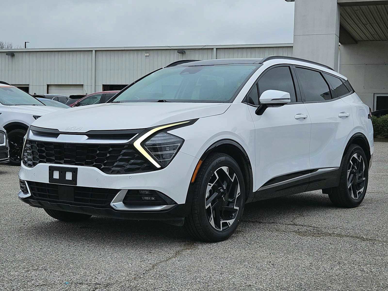 Used 2024 Kia Sportage SX image 10