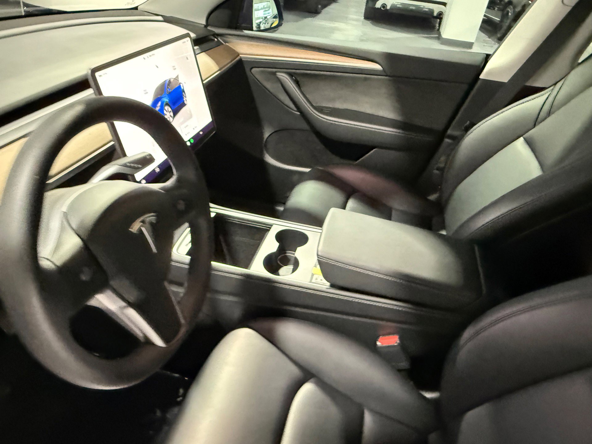 Used 2023 Tesla Model Y Long Range image 28