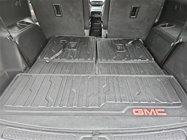 Certified 2022 GMC Acadia SLE w/ Driver Convenience Package image 14