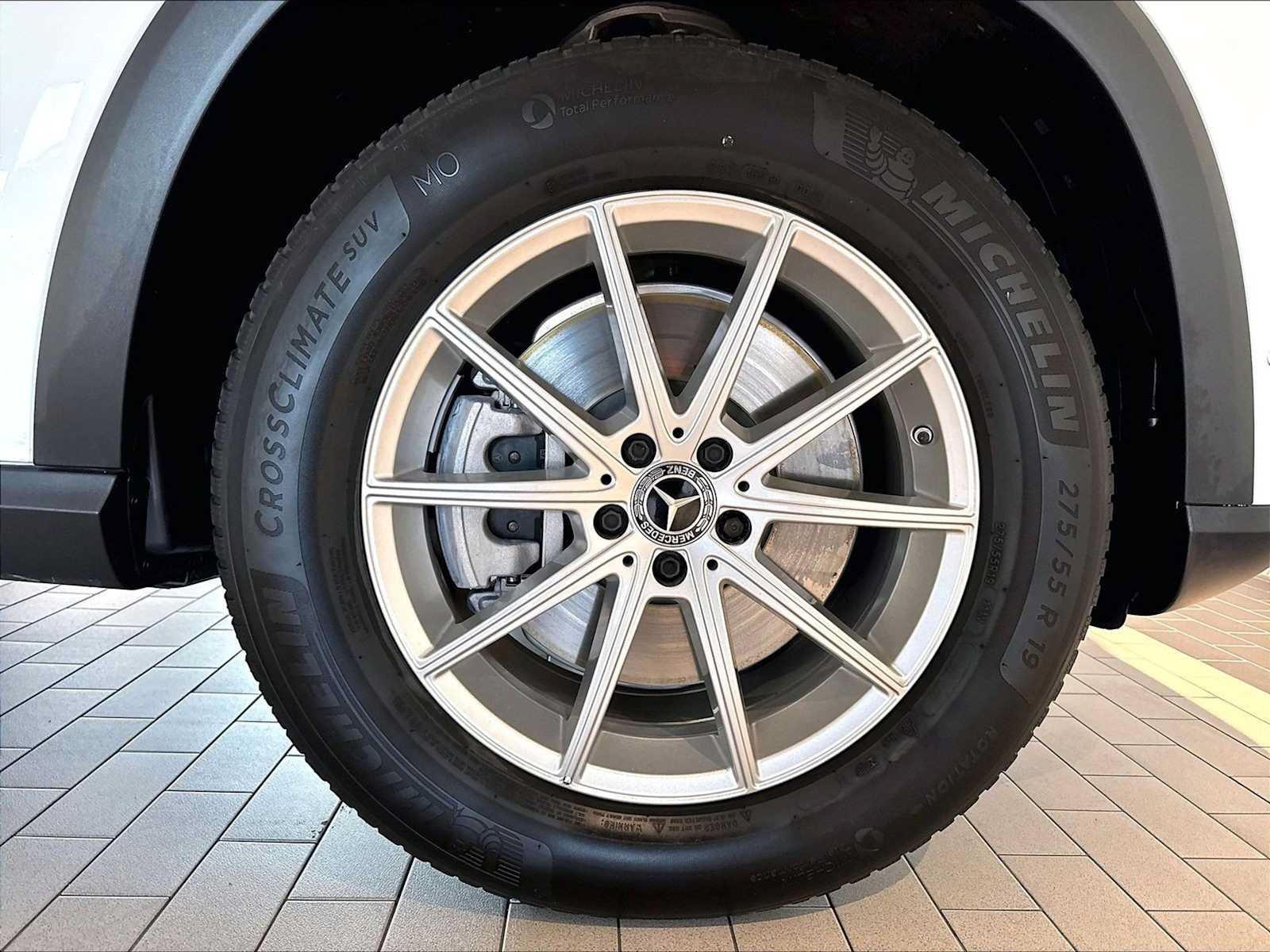 Used 2024 Mercedes-Benz GLE 450 4MATIC image 15