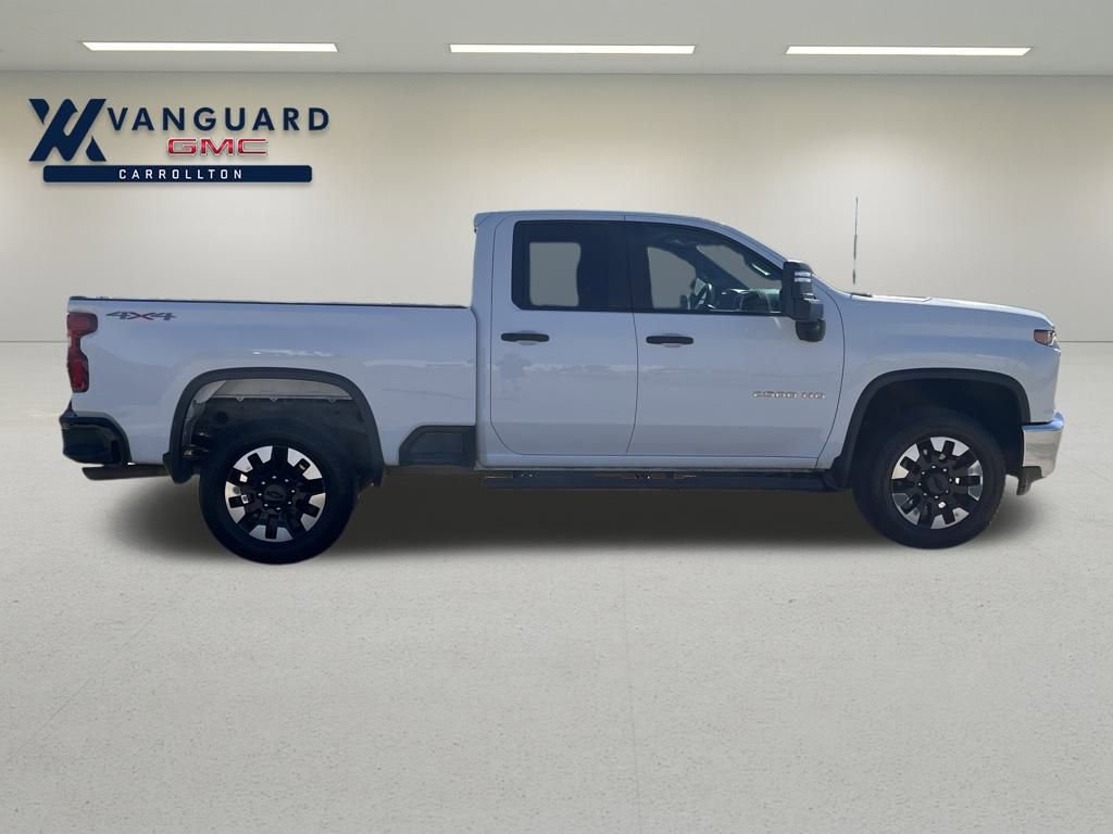 Used 2020 Chevrolet Silverado 2500 Custom w/ Custom Value Package image 8