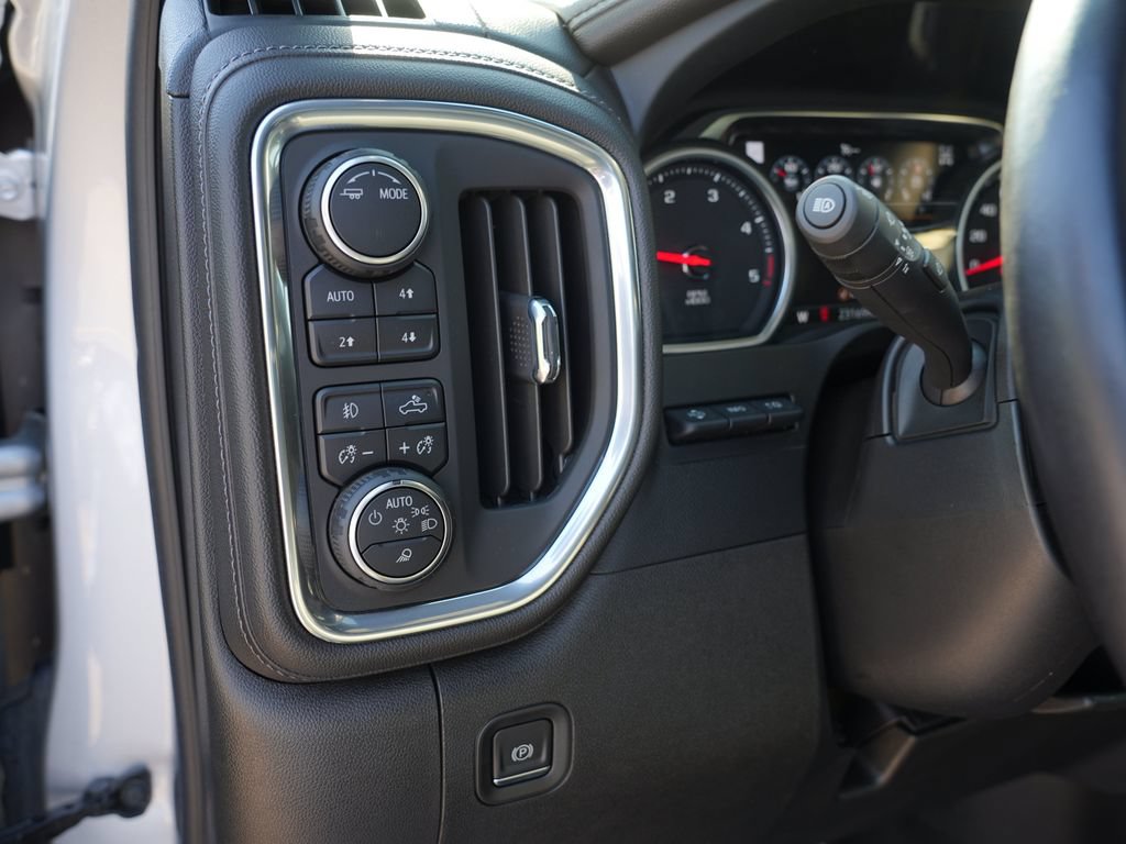Certified 2022 Chevrolet Silverado 3500 High Country w/ Z71 Off-Road Package AWD/4WD image 16