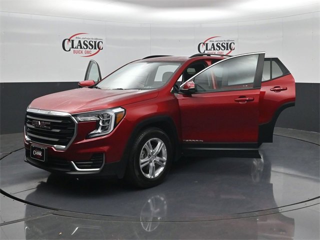 Used 2023 GMC Terrain SLE w/ Driver Convenience Package image 34