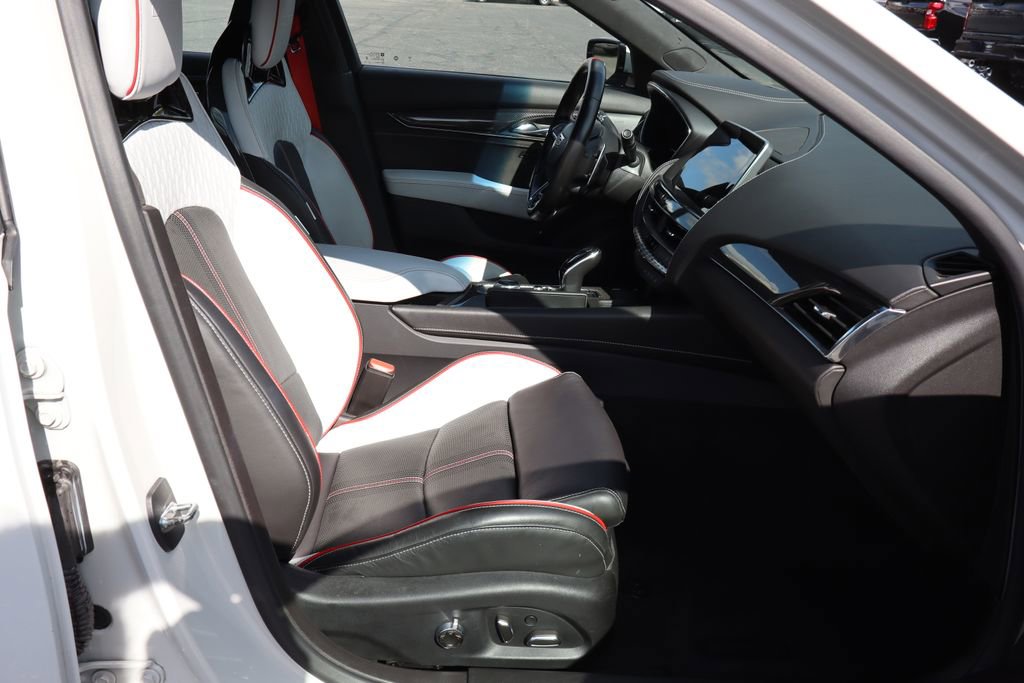 Used 2023 Cadillac CT5 V Blackwing w/ Carbon Fiber Package 2 RWD image 22