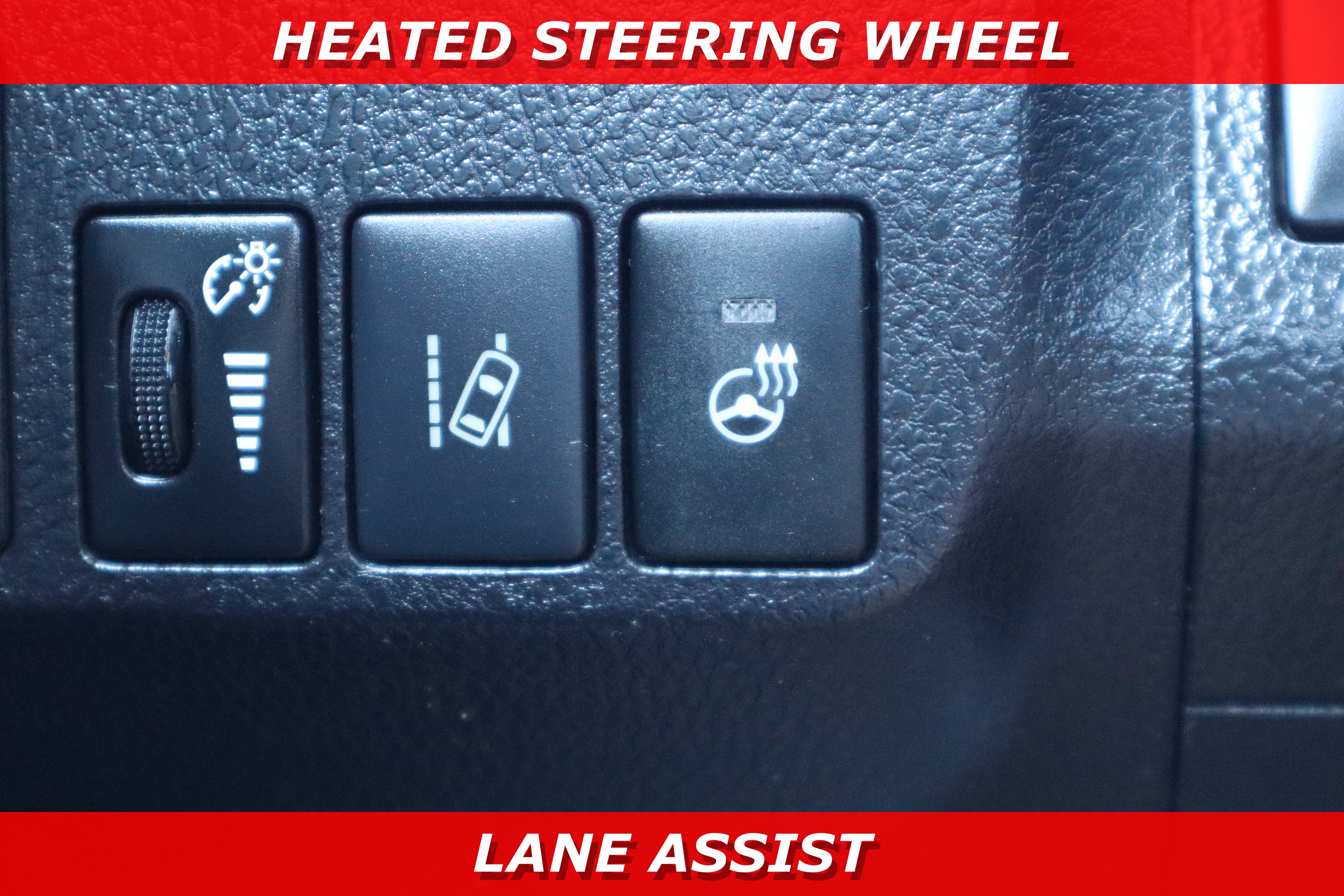 Used 2018 Toyota RAV4 XLE AWD/4WD image 22