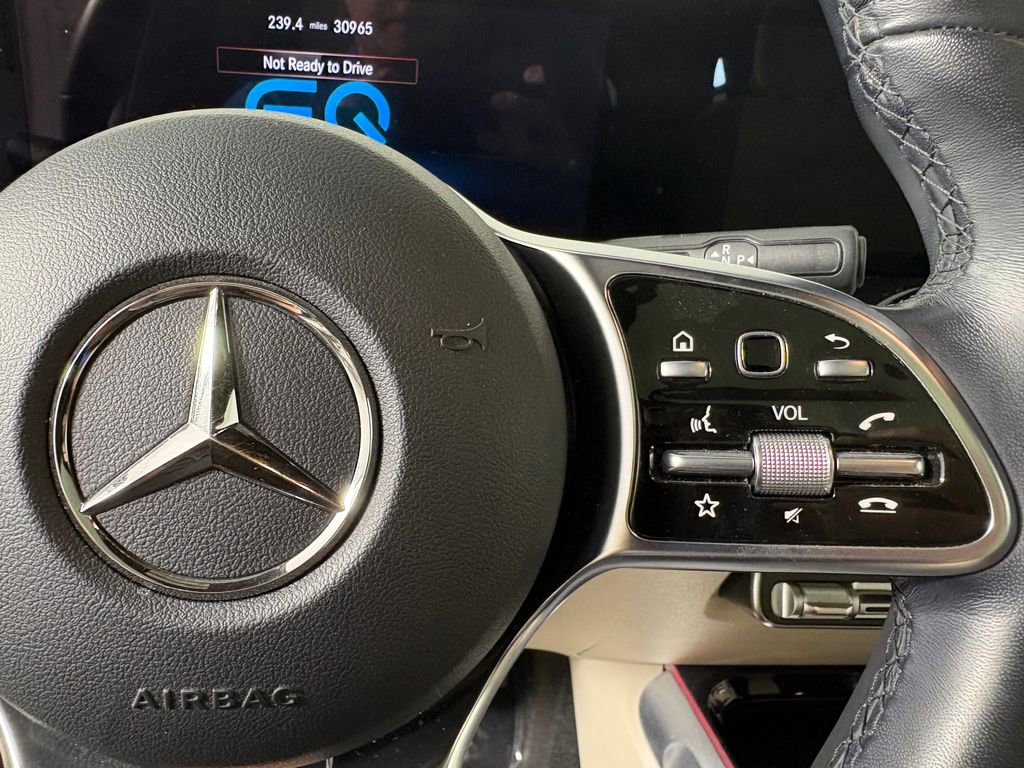 Used 2023 Mercedes-Benz EQB 300 4MATIC image 24