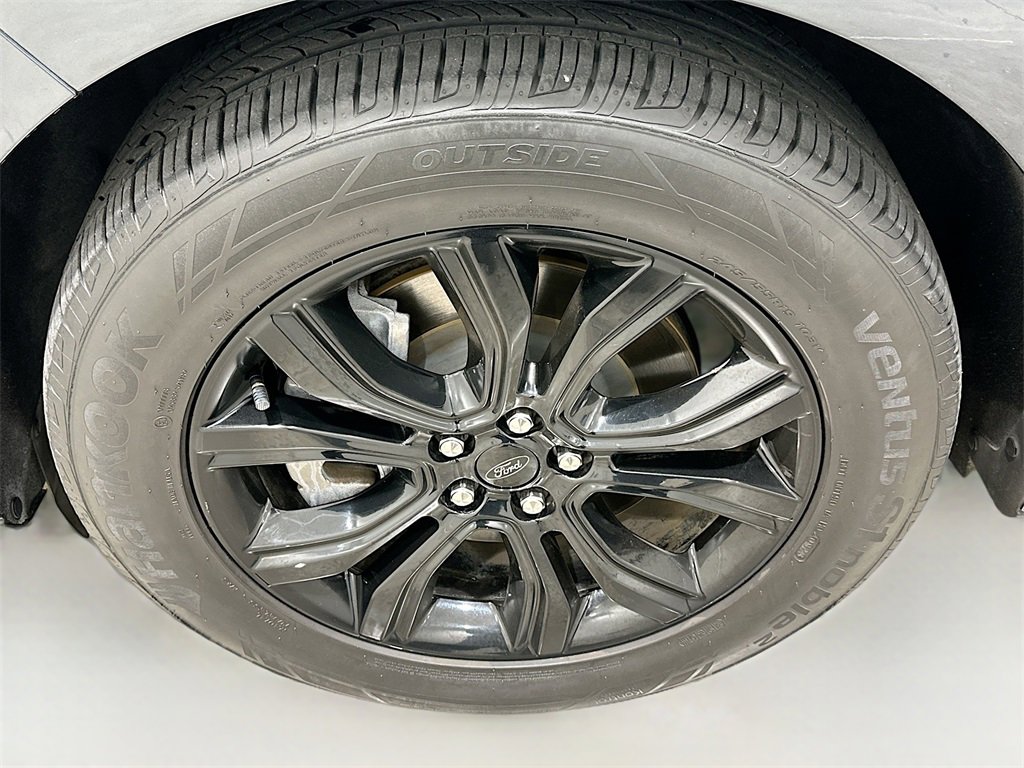 Used 2022 Ford Edge SE w/ Black Appearance Package image 30