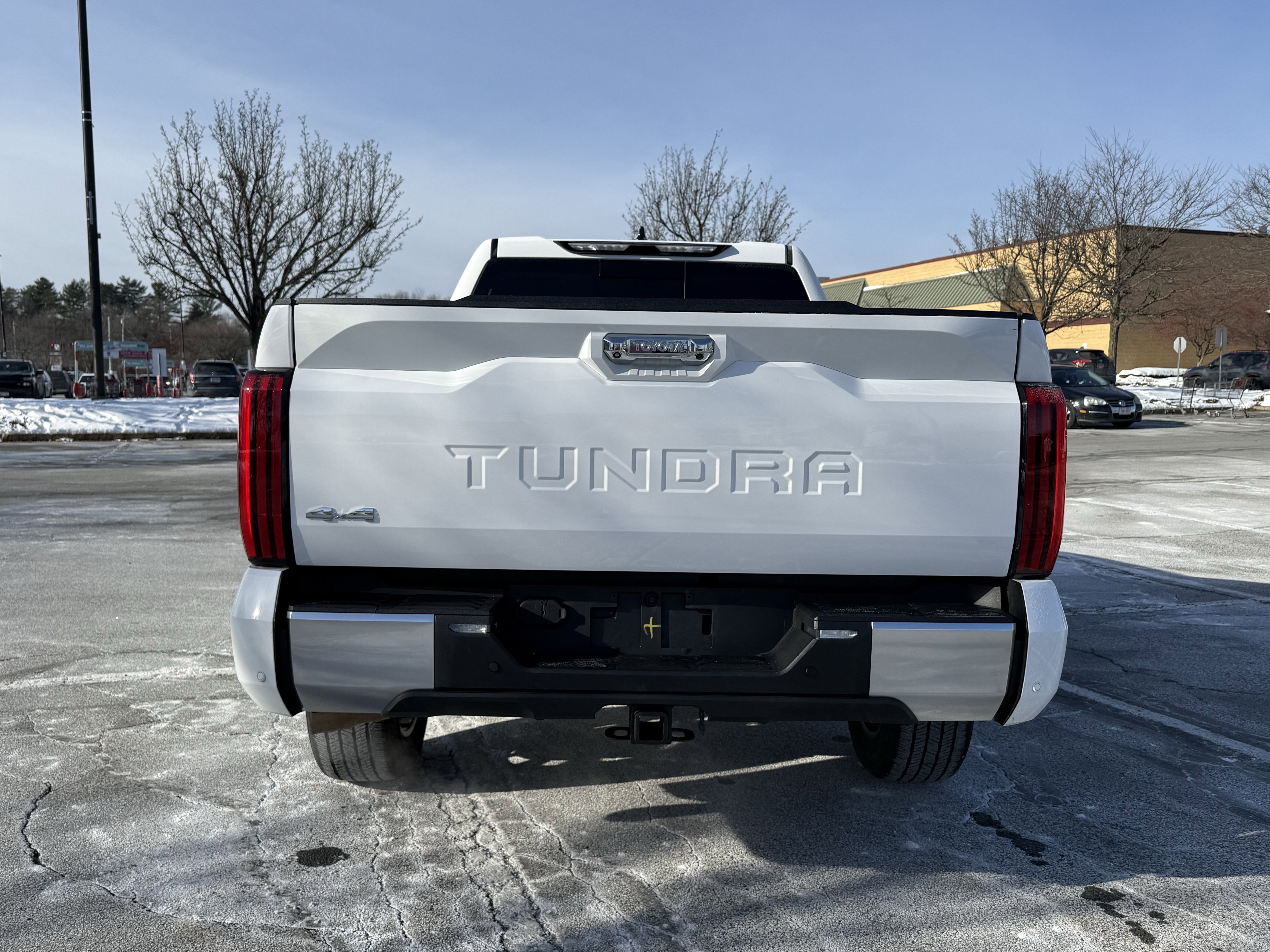 Used 2022 Toyota Tundra Limited image 10