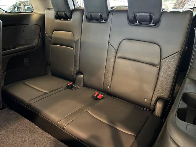 Certified 2025 Nissan Pathfinder SL AWD/4WD image 28