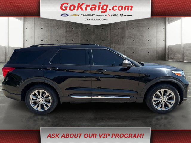 Used 2020 Ford Explorer XLT w/ Equipment Group 202A AWD/4WD image 4