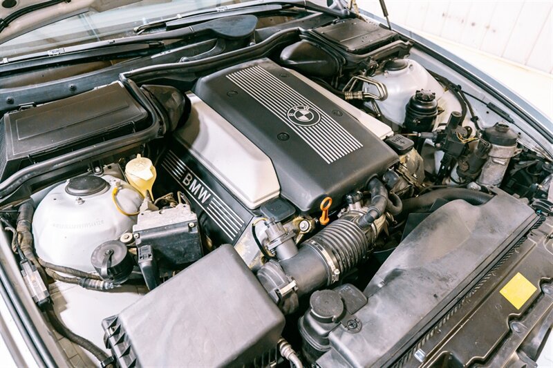 Used 1997 BMW 540i Sedan RWD image 26