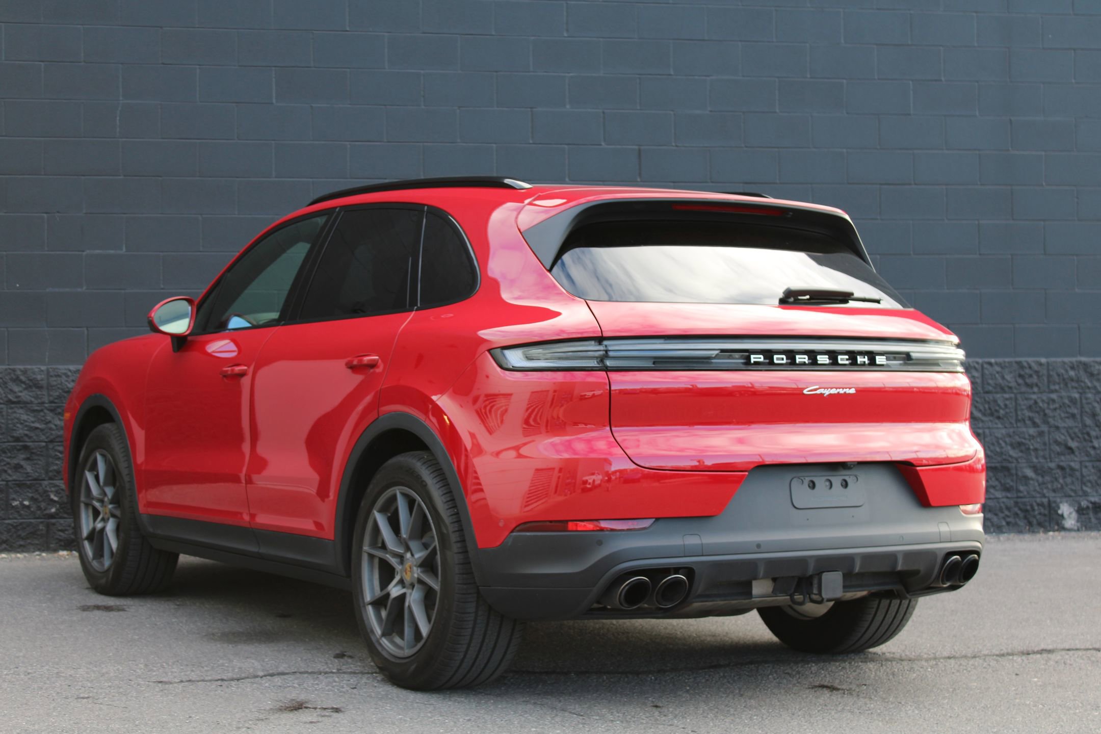 Certified 2024 Porsche Cayenne image 3