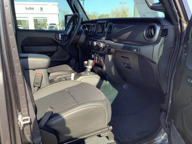 Used 2023 Jeep Wrangler Sport S image 35