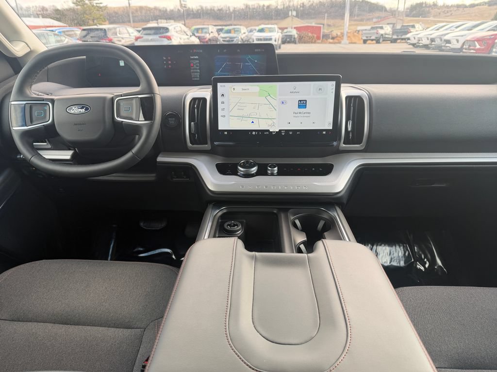 Used 2025 Ford Expedition Max Active AWD/4WD image 24