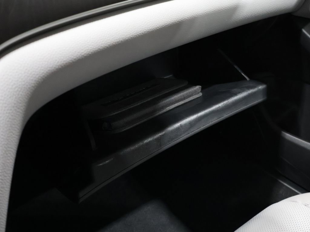 Used 2018 Honda Accord Touring image 36