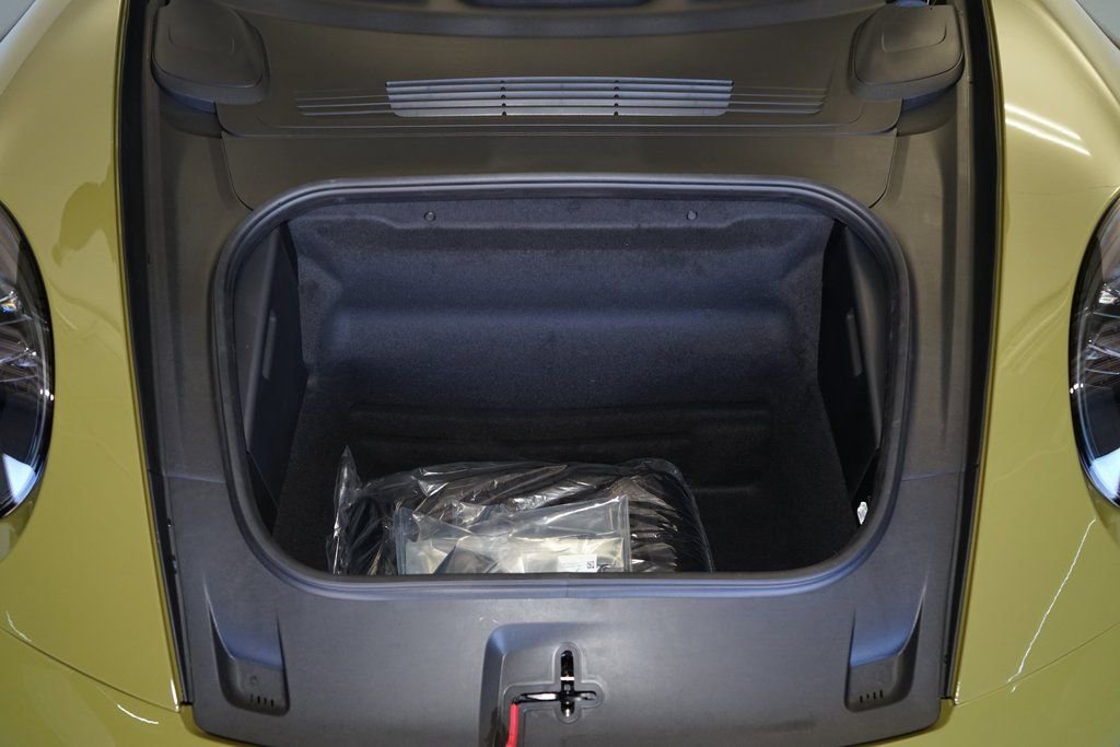 Used 2026 Porsche 911 GTS image 33