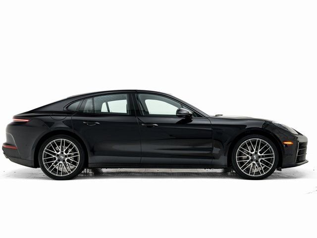 Certified 2025 Porsche Panamera 4 image 31