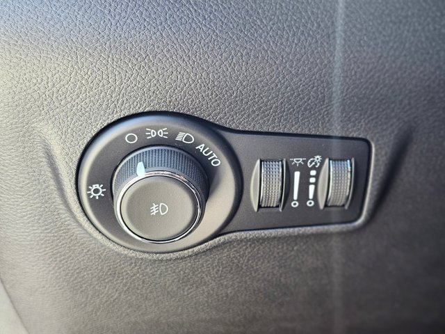New 2026 Jeep Compass Latitude AWD/4WD image 20