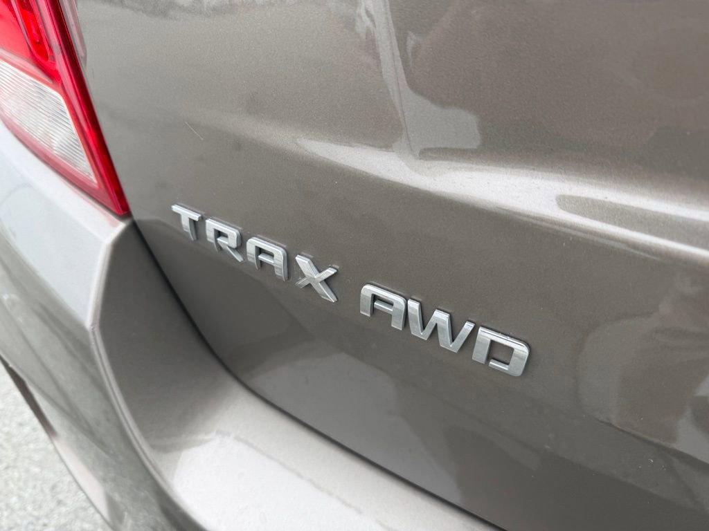 Used 2022 Chevrolet Trax LT w/ Driver Confidence Package image 10