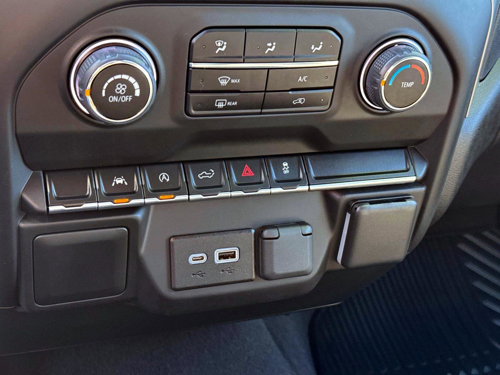 Certified 2022 Chevrolet Silverado 1500 Custom image 24