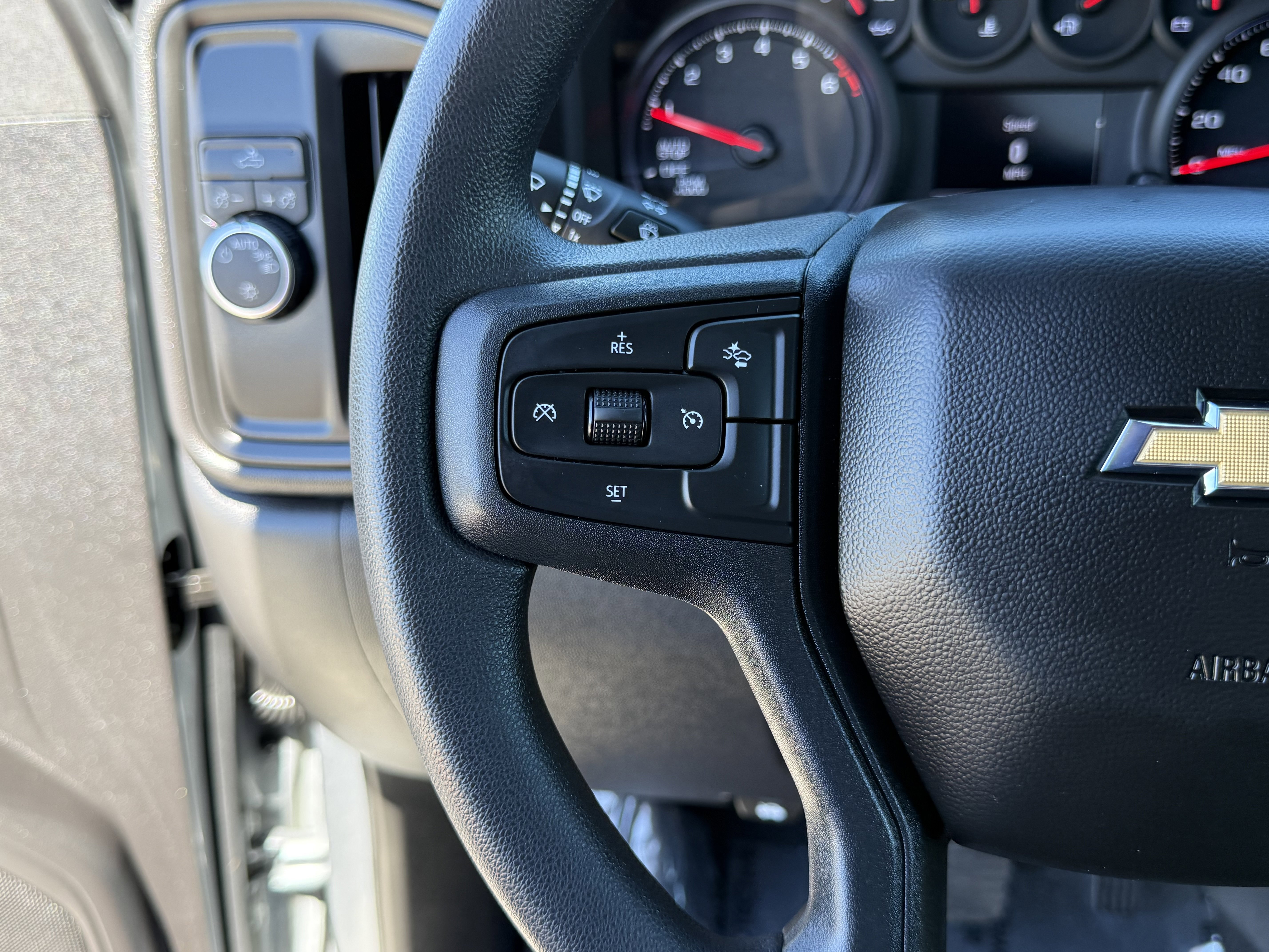 Used 2024 Chevrolet Silverado 1500 Custom image 21