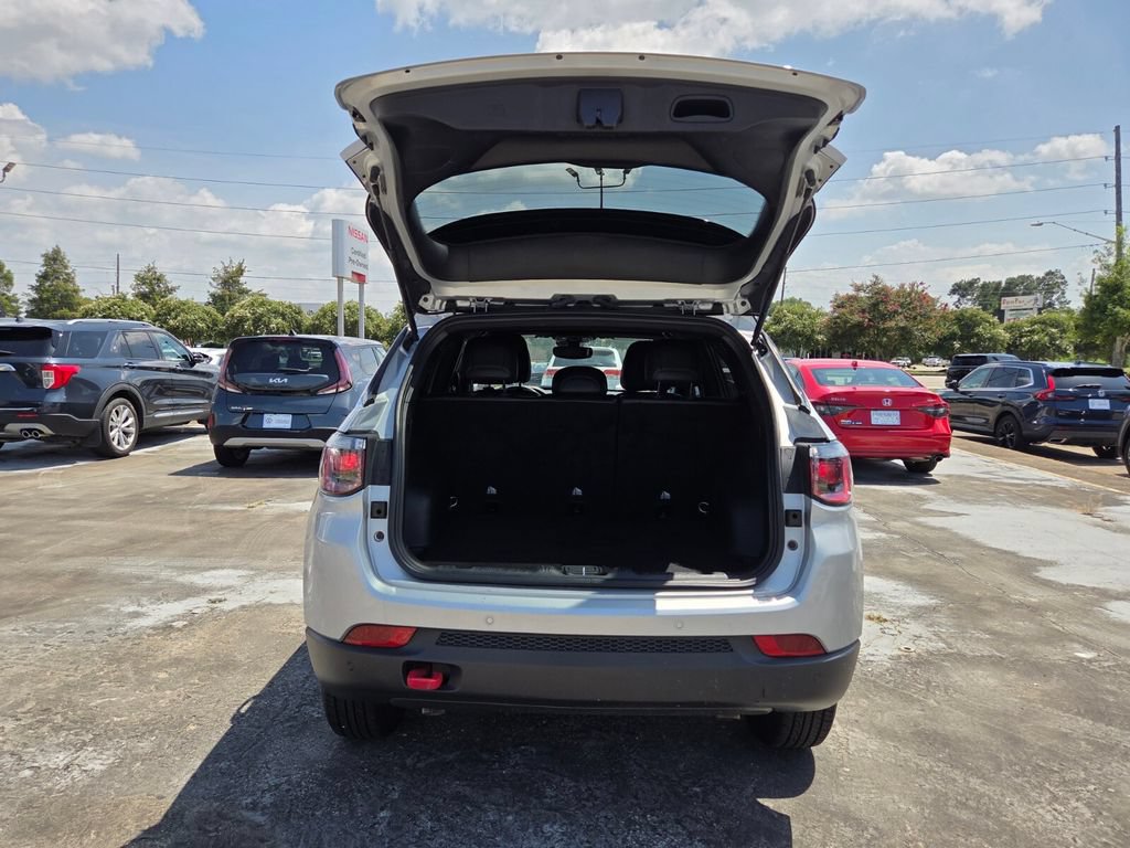 Used 2024 Jeep Compass Trailhawk AWD/4WD image 22