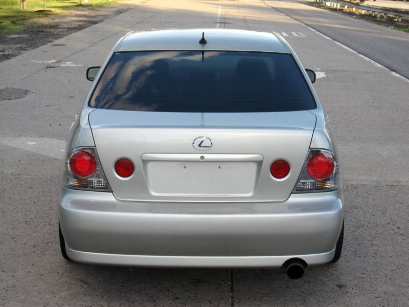 Used 2002 Lexus IS 300 RWD image 14