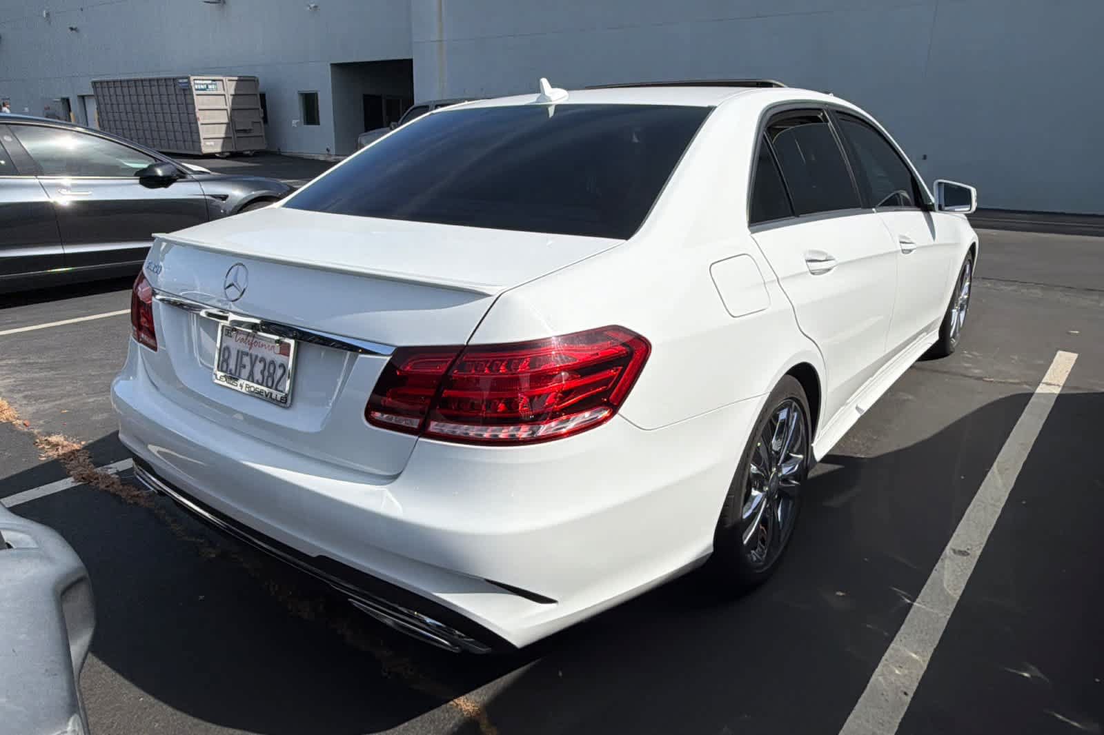 Used 2016 Mercedes-Benz E 350 Sedan image 2